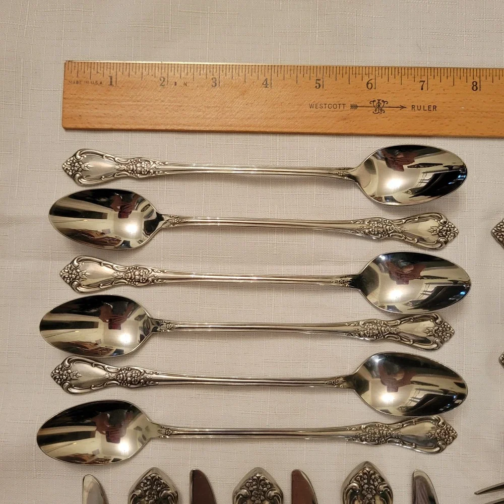 Oneida Distinction Deluxe HH 56pc Flatware Set Stainless Steel Floral Classic